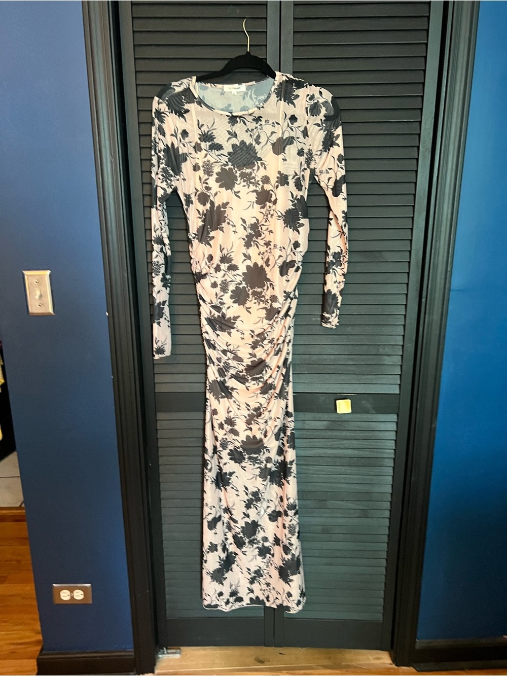 Long Sleeve Mesh Floral Ruched Maxi Dress in Black & Cream